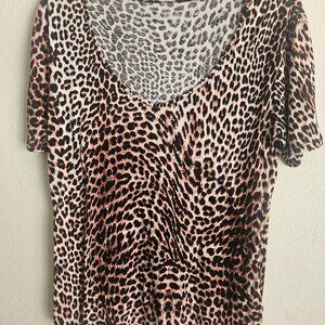 Super soft stretchy comfy cheetah print short sleeve shirt L
